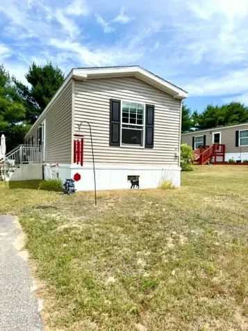 21 Purington Avenue Mechanic Falls ME 04256