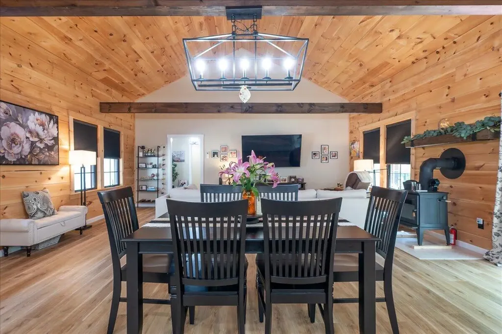146 Gurney Street Rockport ME 04856