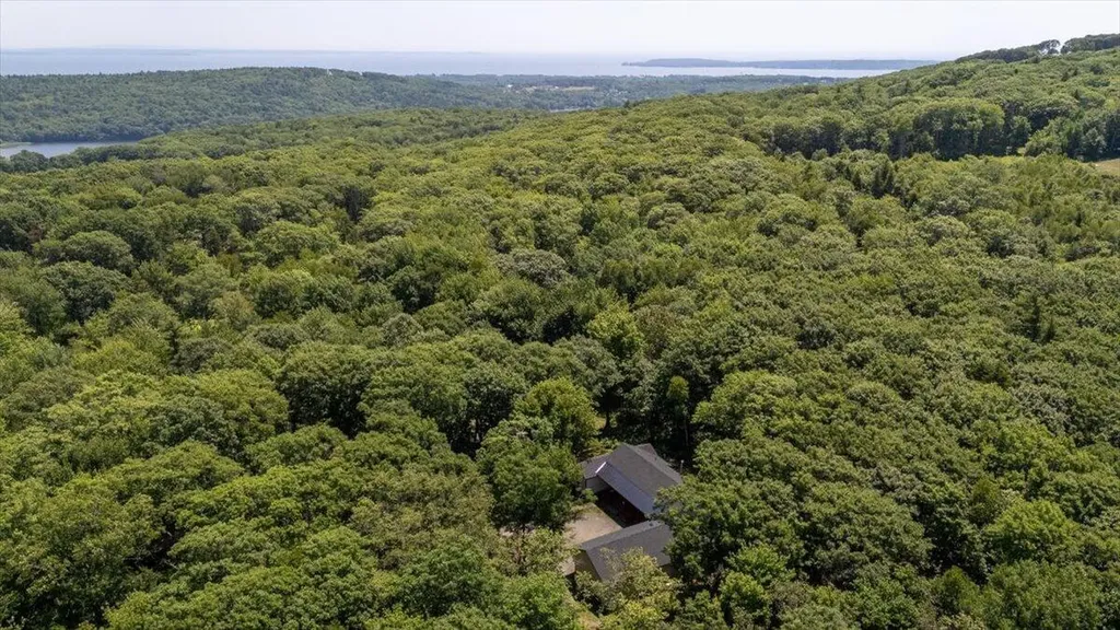 146 Gurney Street Rockport ME 04856