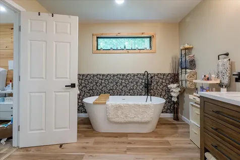 146 Gurney Street Rockport ME 04856