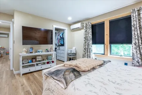 146 Gurney Street Rockport ME 04856