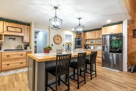 146 Gurney Street Rockport ME 04856