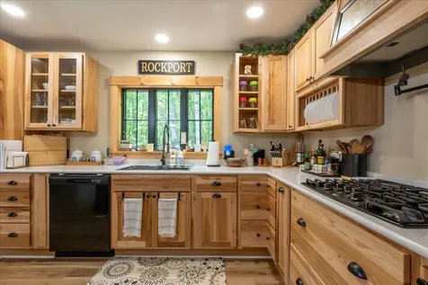 146 Gurney Street Rockport ME 04856