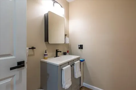 146 Gurney Street Rockport ME 04856