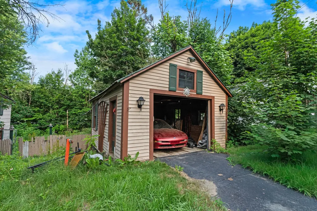 5 Front Street Rumford ME 04276
