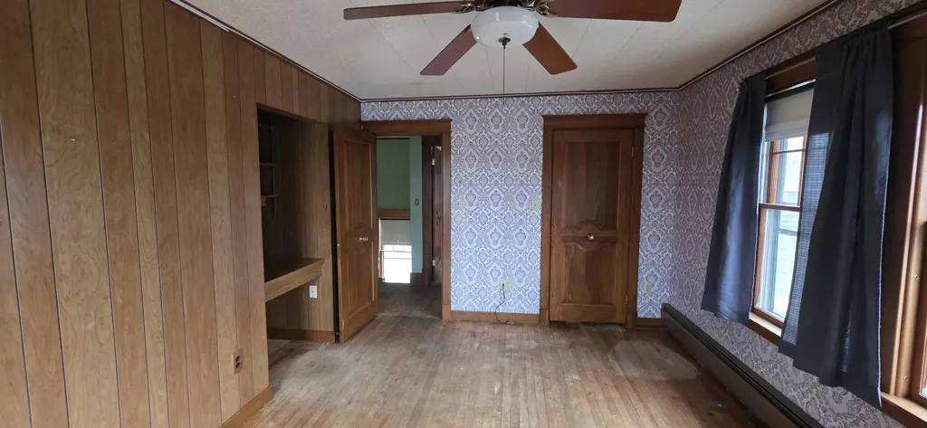 172 Maine Avenue Millinocket ME 04462