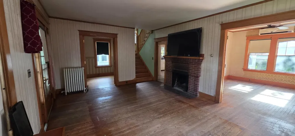 172 Maine Avenue Millinocket ME 04462