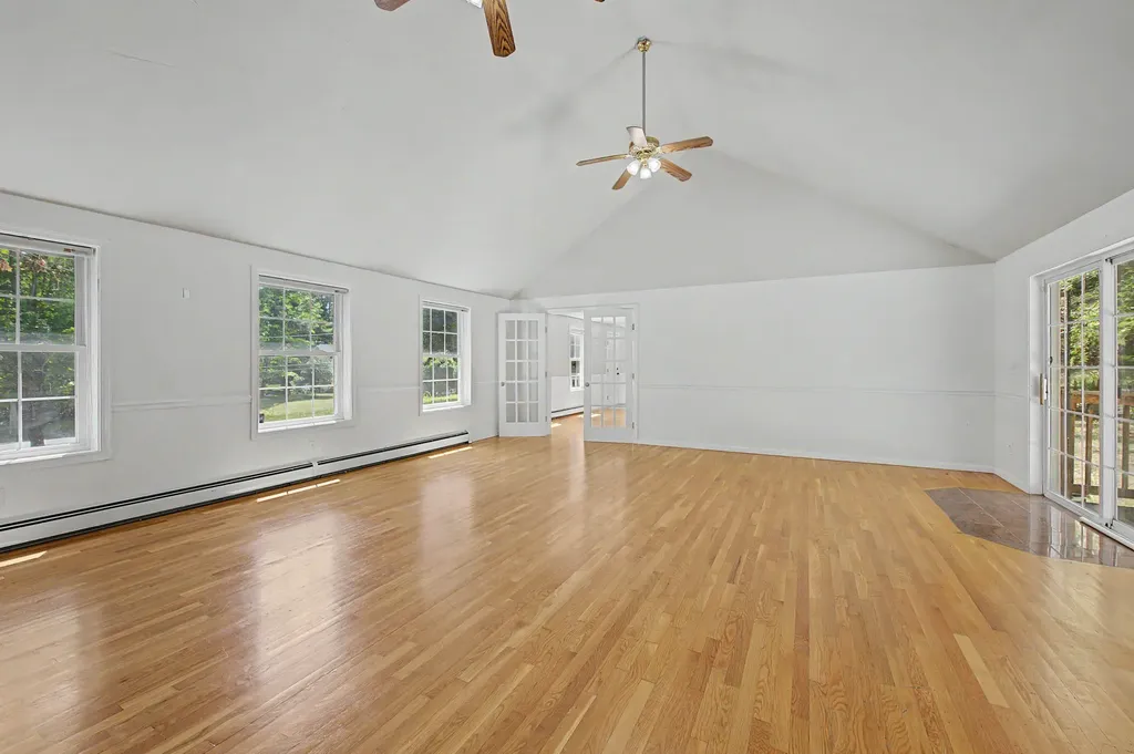 9 Monroe Drive Naples ME 04055