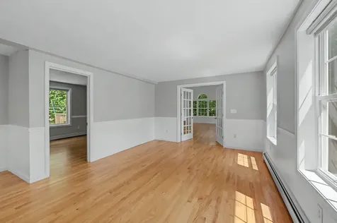 9 Monroe Drive Naples ME 04055