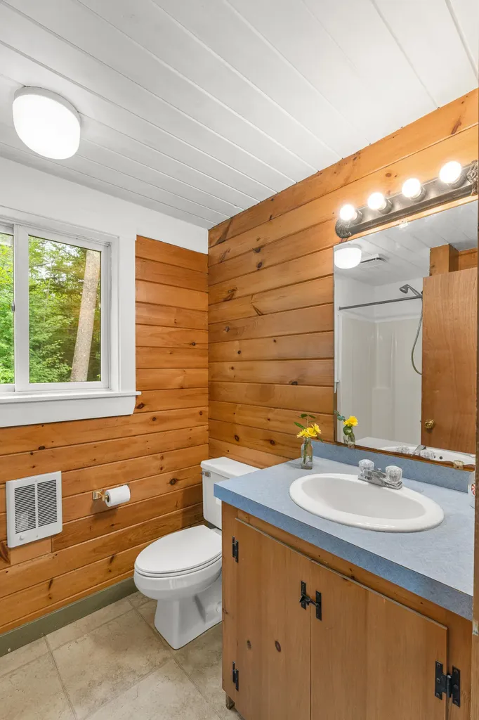 330 Gibbs Road Wiscasset ME 04578