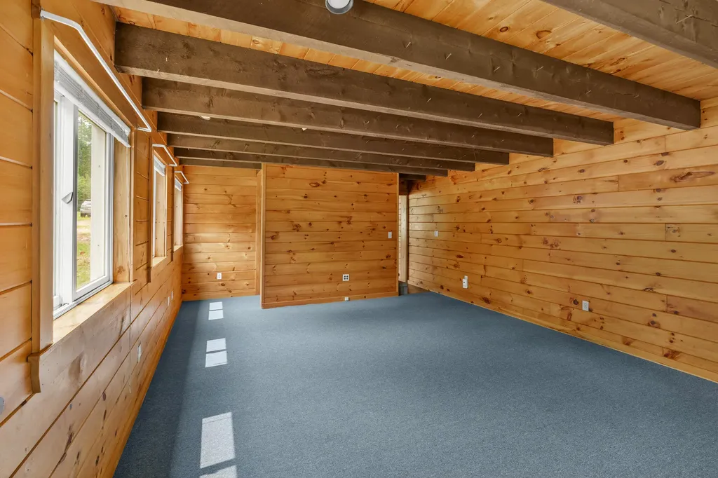 330 Gibbs Road Wiscasset ME 04578