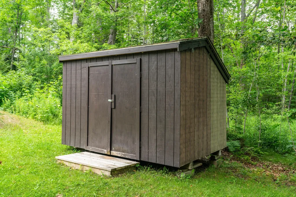 330 Gibbs Road Wiscasset ME 04578