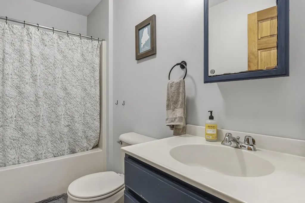 275 Hinks Road Jefferson ME 04348