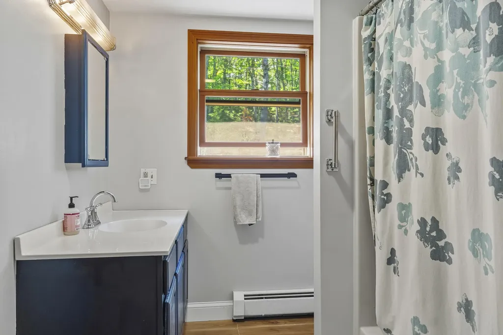 275 Hinks Road Jefferson ME 04348