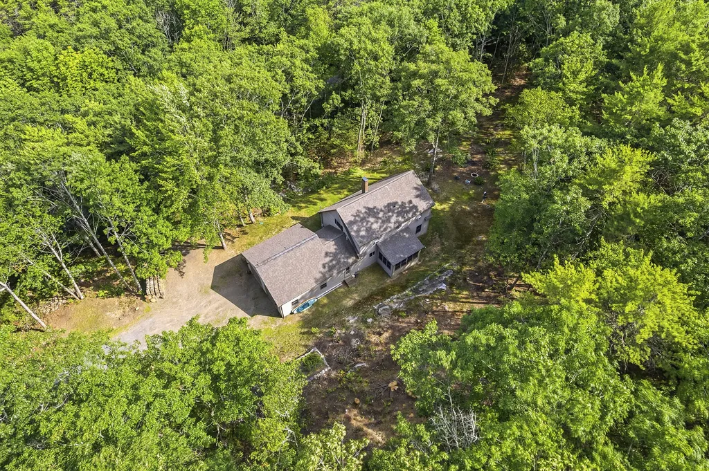275 Hinks Road Jefferson ME 04348