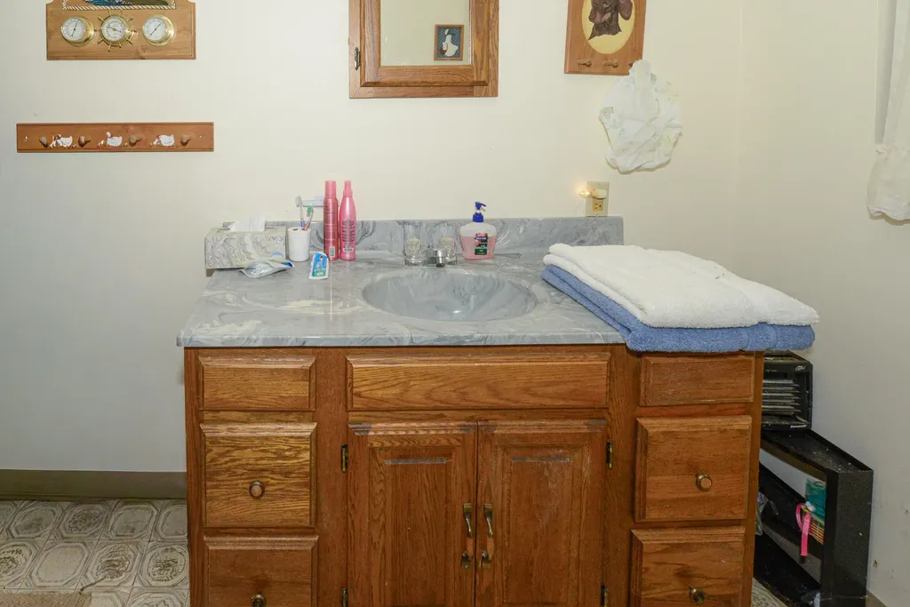 84 Kezars Ridge Waterford ME 04088