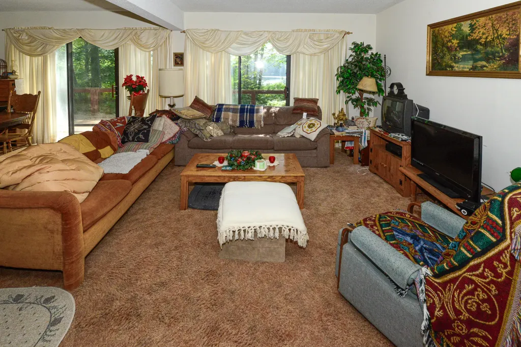 84 Kezars Ridge Waterford ME 04088