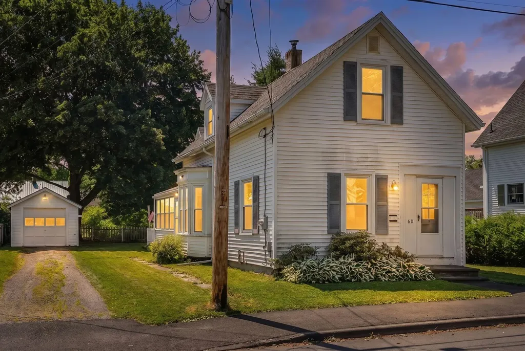 Rockland ME, 60 Willow Street