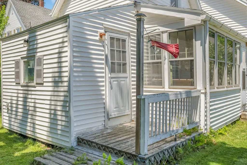 60 Willow Street Rockland ME 04841