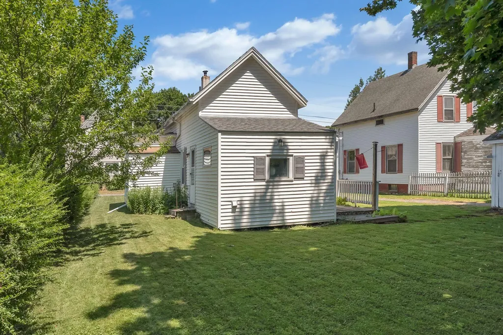 60 Willow Street Rockland ME 04841