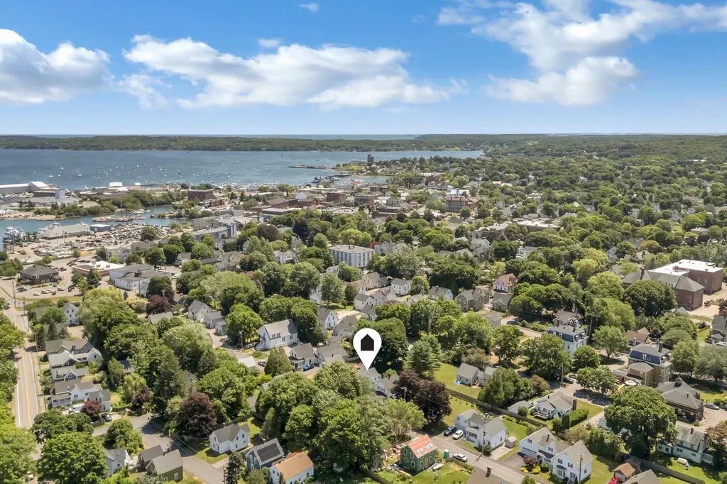 60 Willow Street Rockland ME 04841