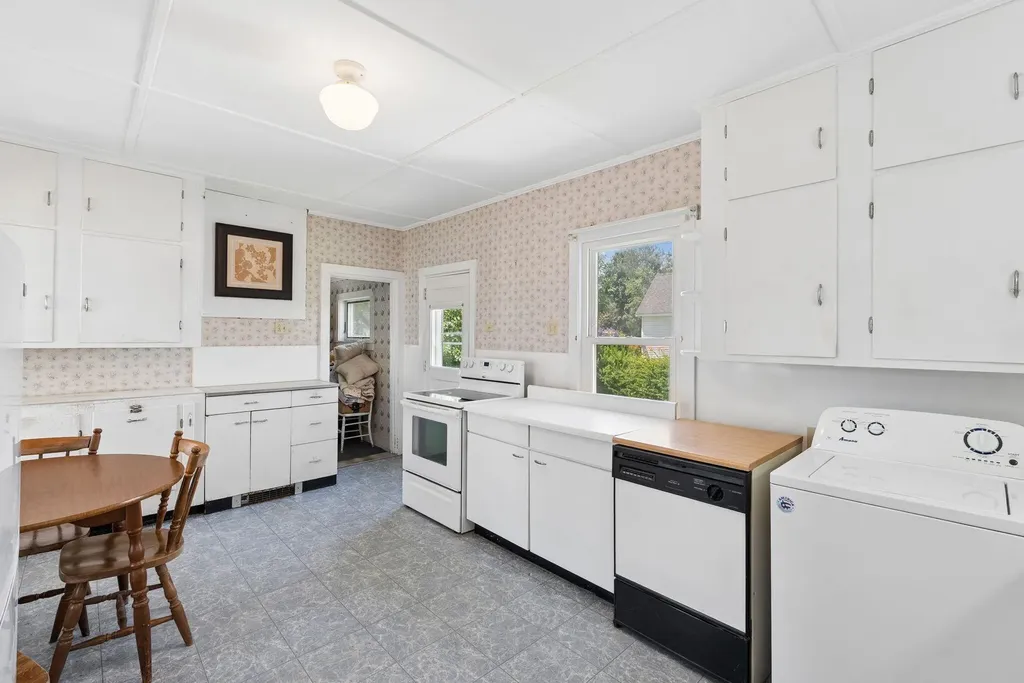 60 Willow Street Rockland ME 04841