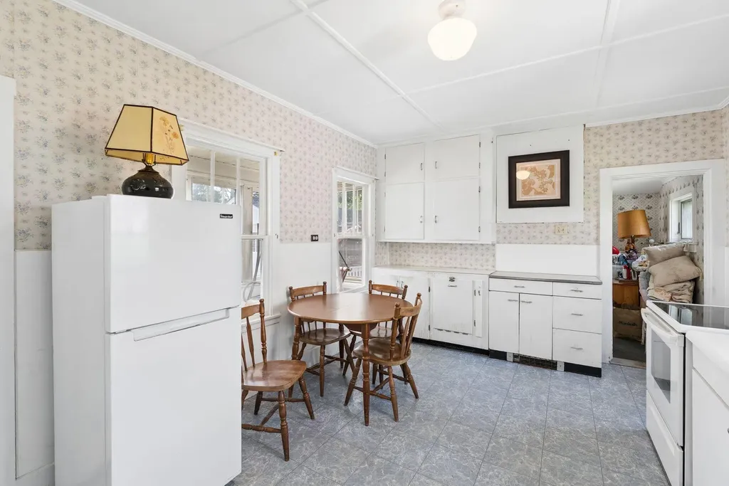 60 Willow Street Rockland ME 04841