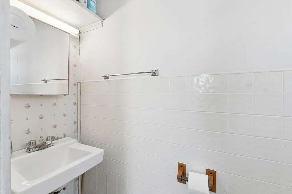 60 Willow Street Rockland ME 04841