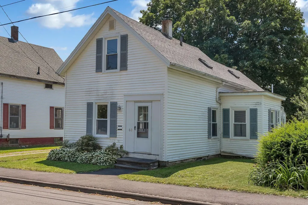 60 Willow Street Rockland ME 04841