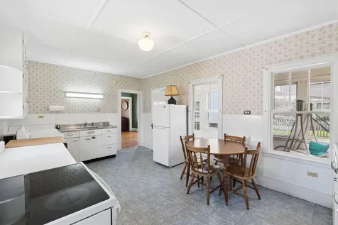 60 Willow Street Rockland ME 04841