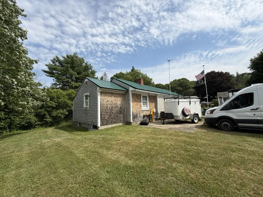 74 Snowball Hill Road Bristol ME 04554
