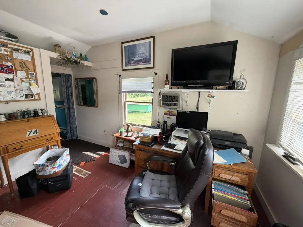 74 Snowball Hill Road Bristol ME 04554