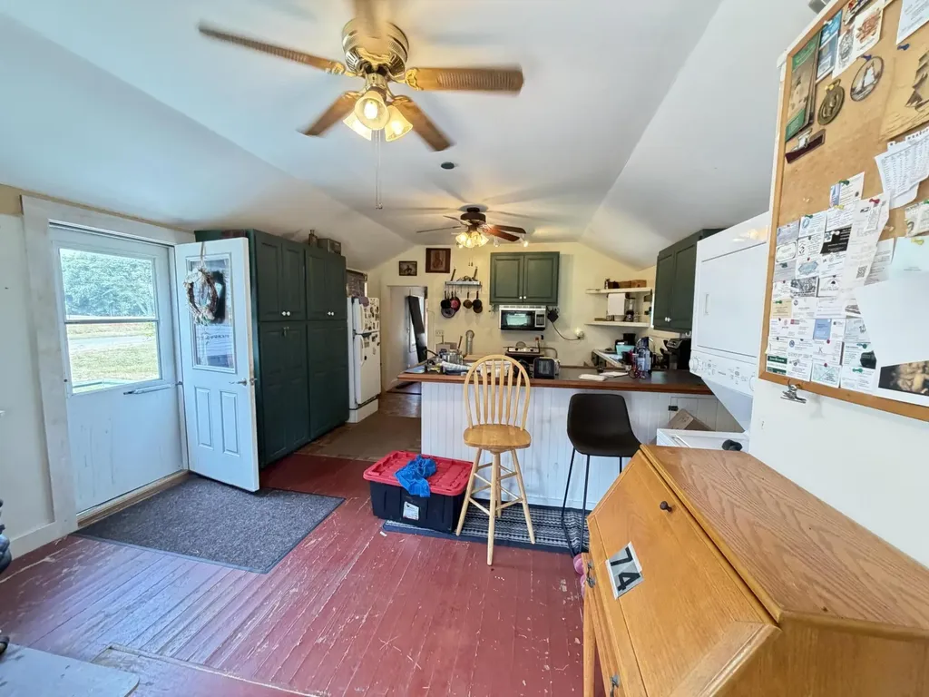 74 Snowball Hill Road Bristol ME 04554