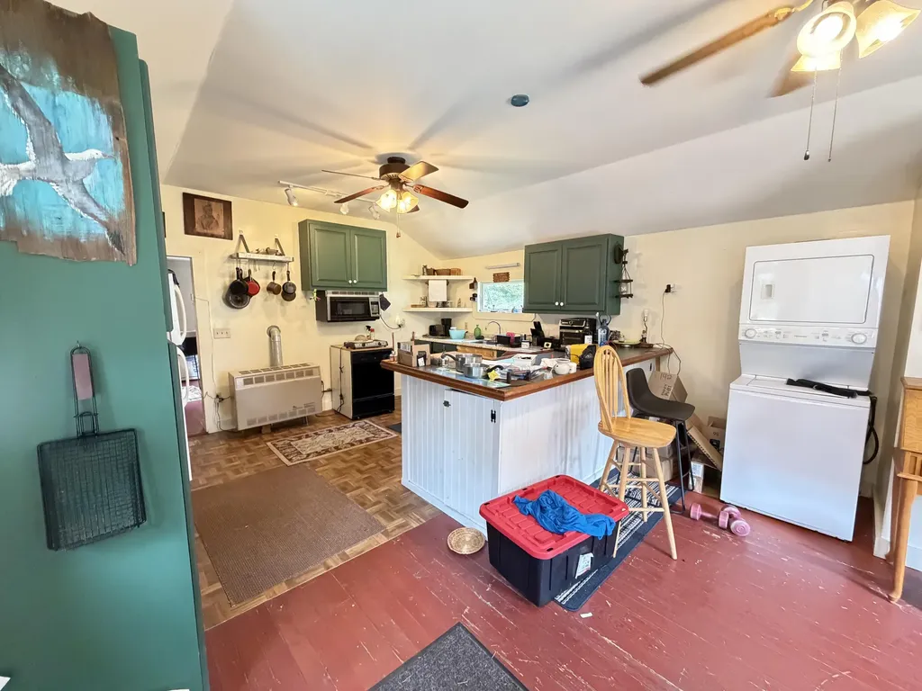 74 Snowball Hill Road Bristol ME 04554