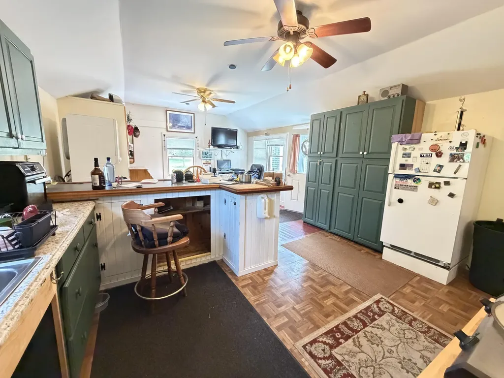 74 Snowball Hill Road Bristol ME 04554