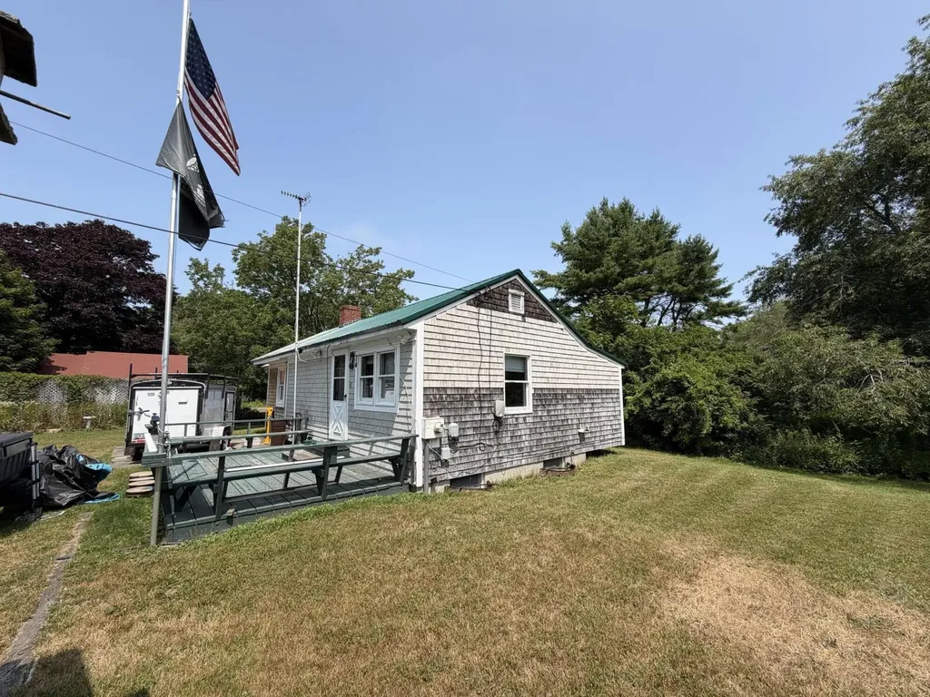 74 Snowball Hill Road Bristol ME 04554