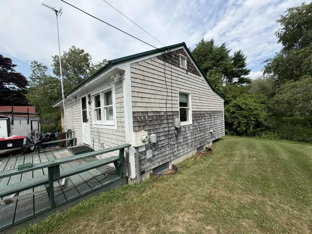 74 Snowball Hill Road Bristol ME 04554