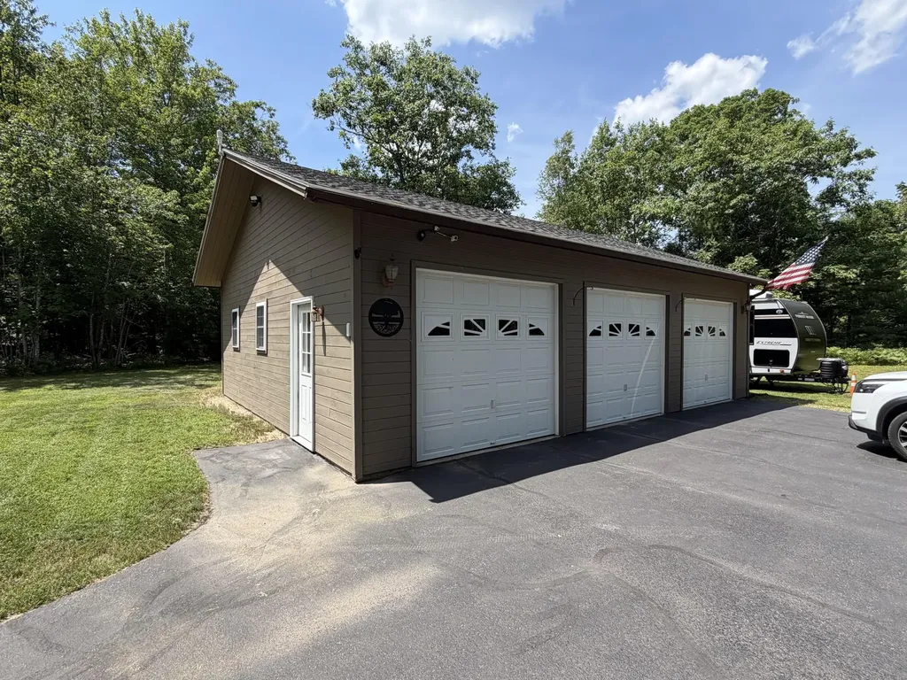 10 Angelwood Road Standish ME 04084