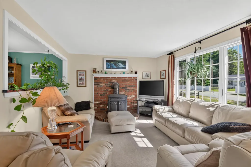55 Hanna Drive Waterboro ME 04030