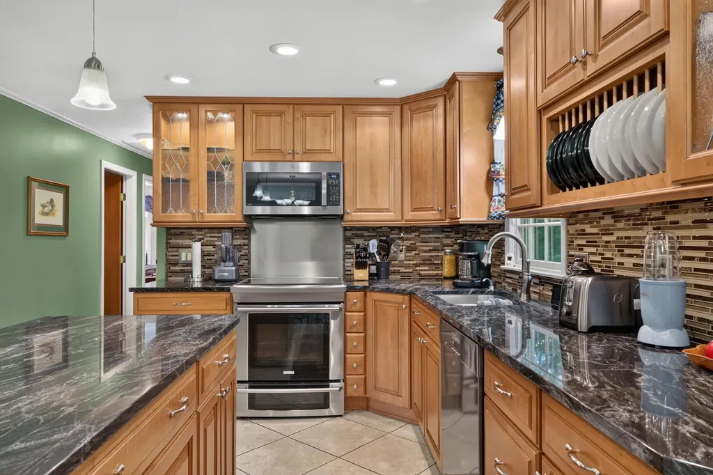 55 Hanna Drive Waterboro ME 04030