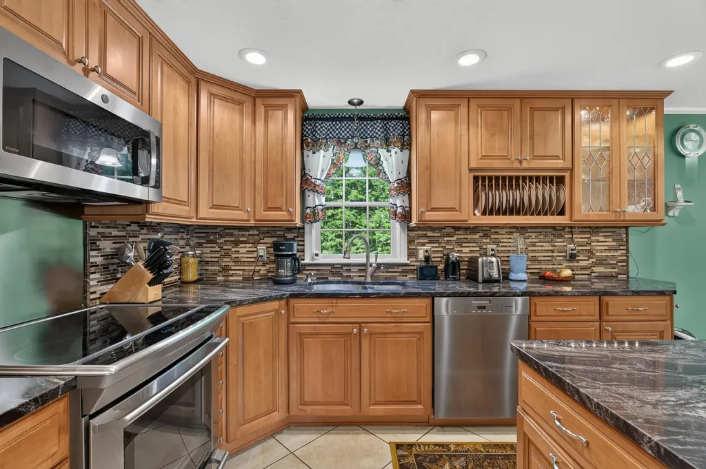 55 Hanna Drive Waterboro ME 04030