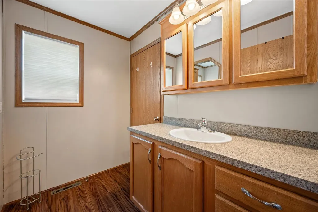 11 E Street Bangor ME 04401