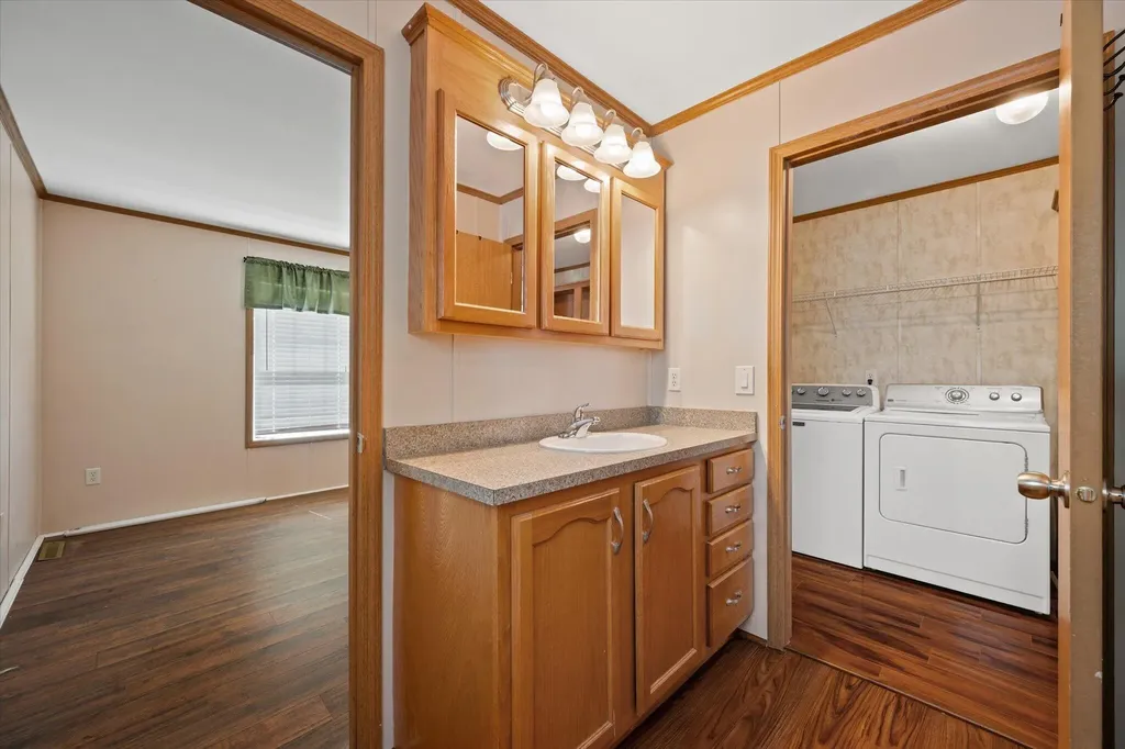 11 E Street Bangor ME 04401
