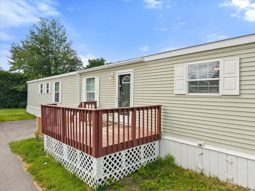 11 E Street Bangor ME 04401
