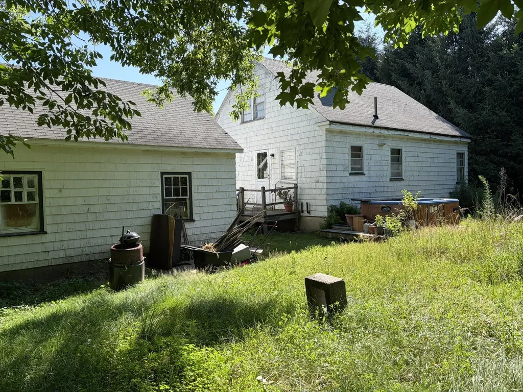 174 Ossipee Trail E Gorham ME 04038