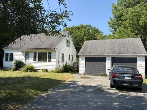 174 Ossipee Trail E Gorham ME 04038