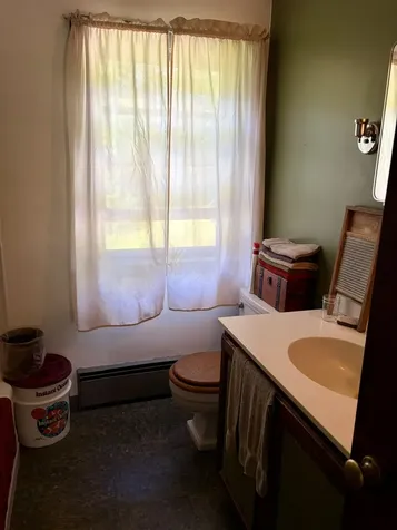 174 Ossipee Trail E Gorham ME 04038