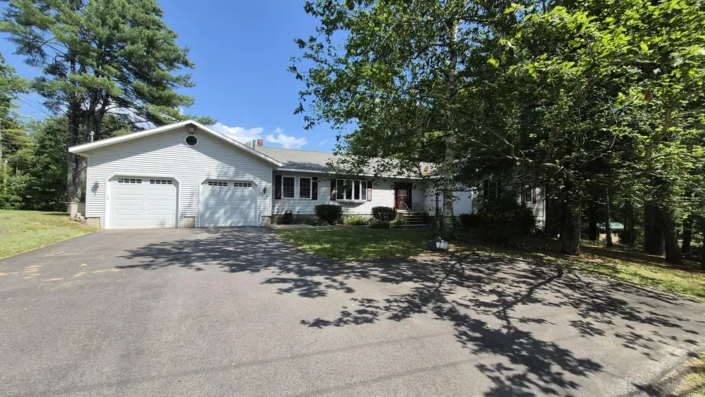 26 S Reynolds Road Winslow ME 04901