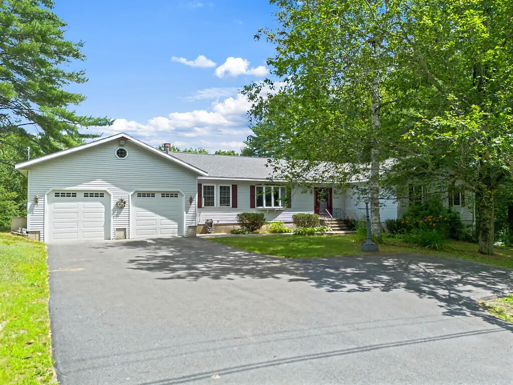 26 S Reynolds Road Winslow ME 04901