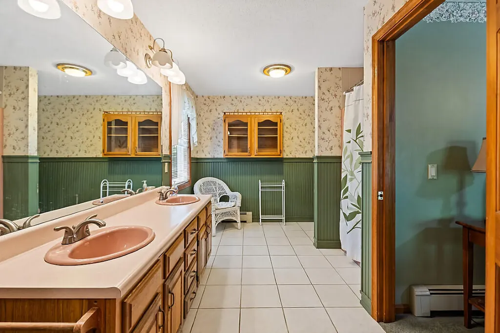 26 S Reynolds Road Winslow ME 04901